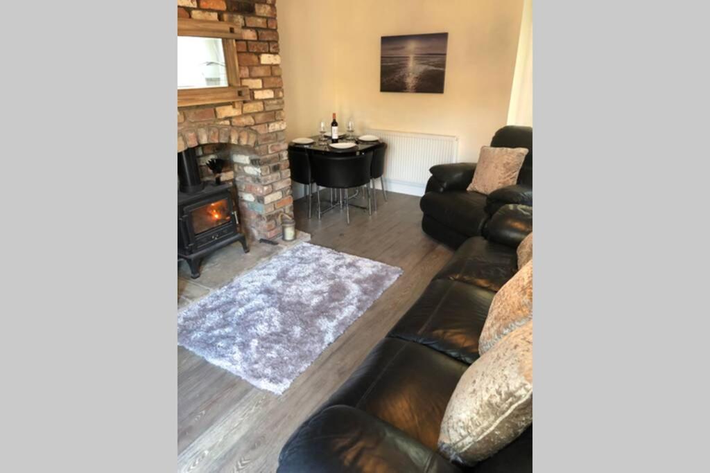 Dove Nest Cottage Blackpool לית'ם סנט אנס מראה חיצוני תמונה